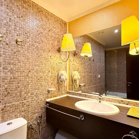Royal - Private - Center Of Sunny Apartmán